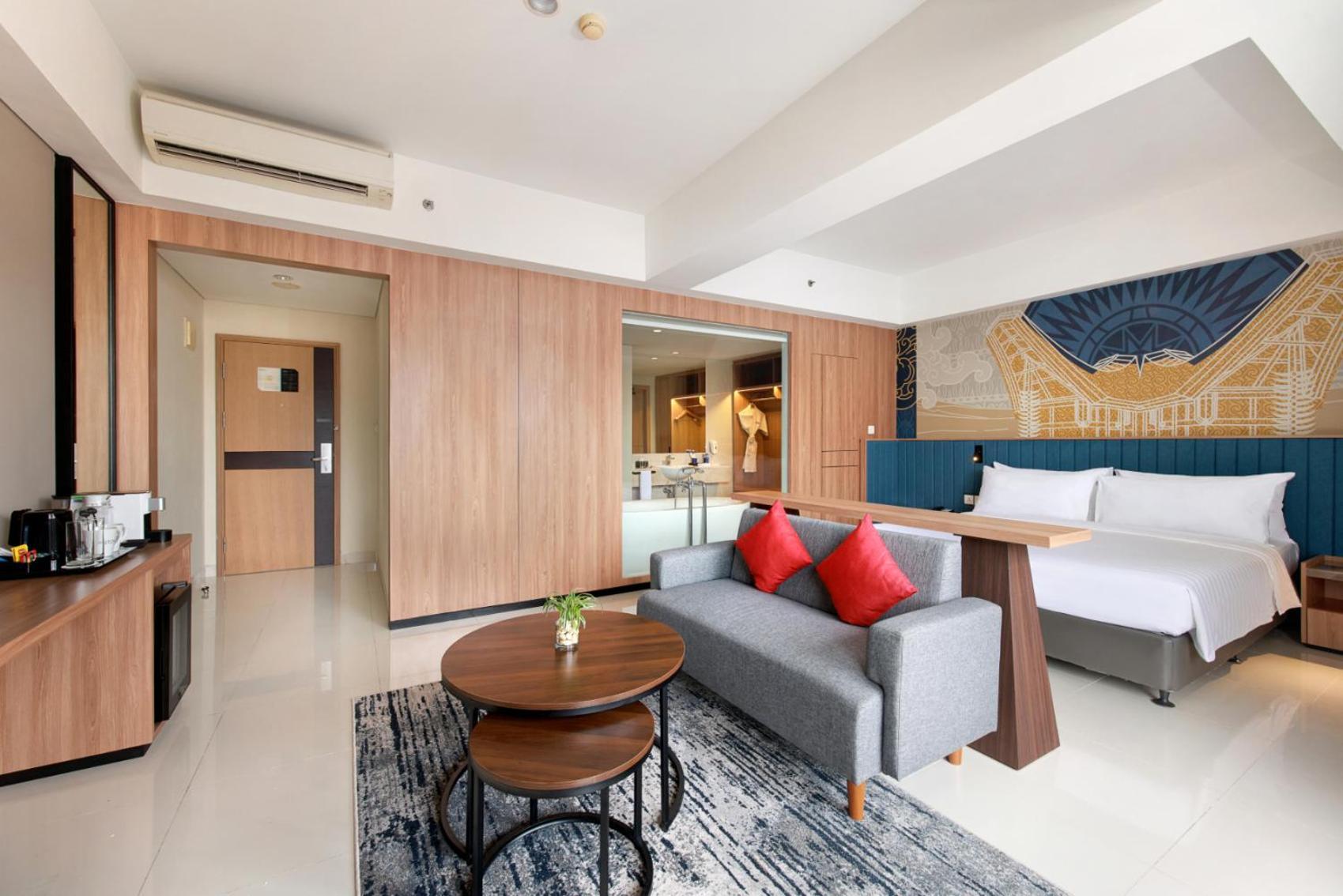 Aston Inn Pantai Losari Macasar Exterior foto