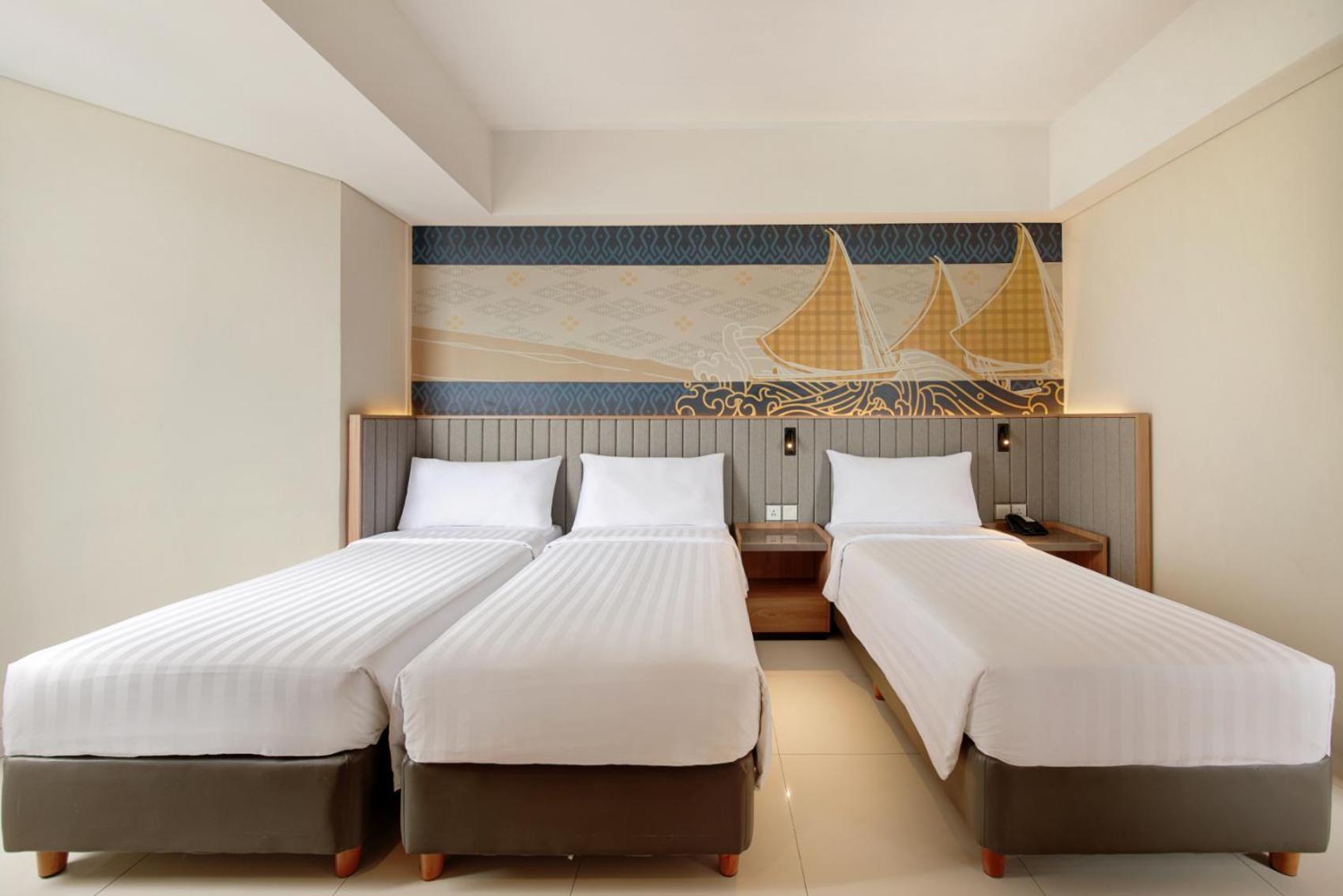 Aston Inn Pantai Losari Macasar Exterior foto