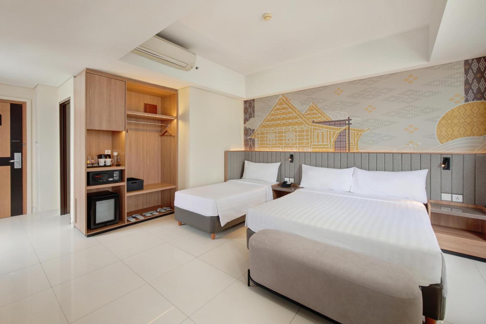 Aston Inn Pantai Losari Macasar Exterior foto