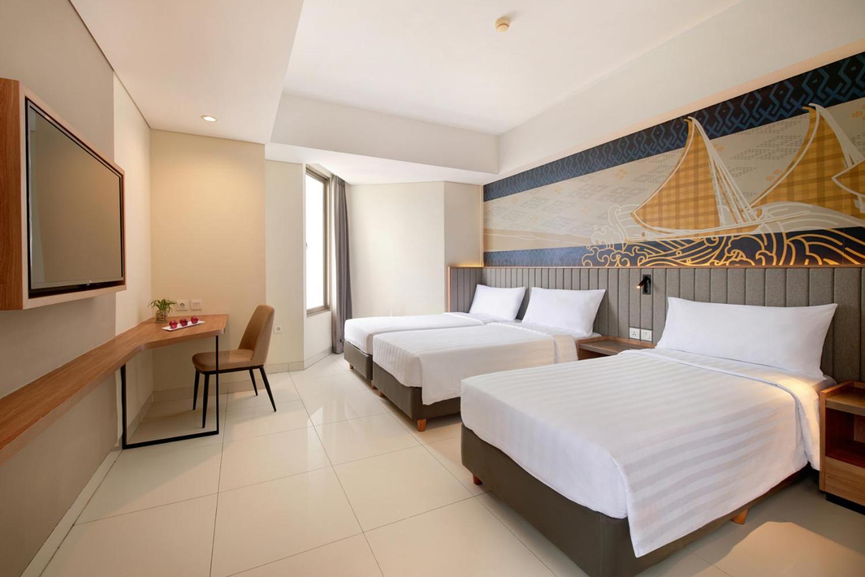 Aston Inn Pantai Losari Macasar Exterior foto
