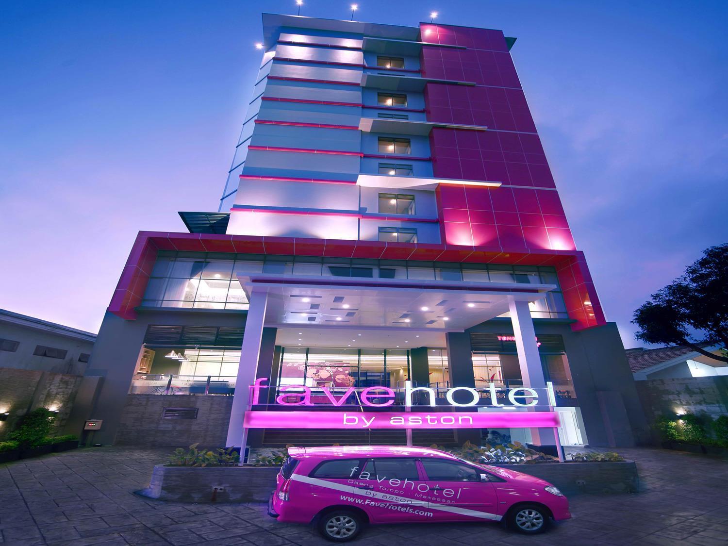 Aston Inn Pantai Losari Macasar Exterior foto